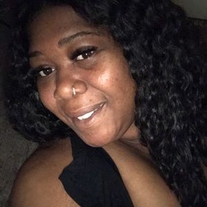 Meet your Posher, Denika